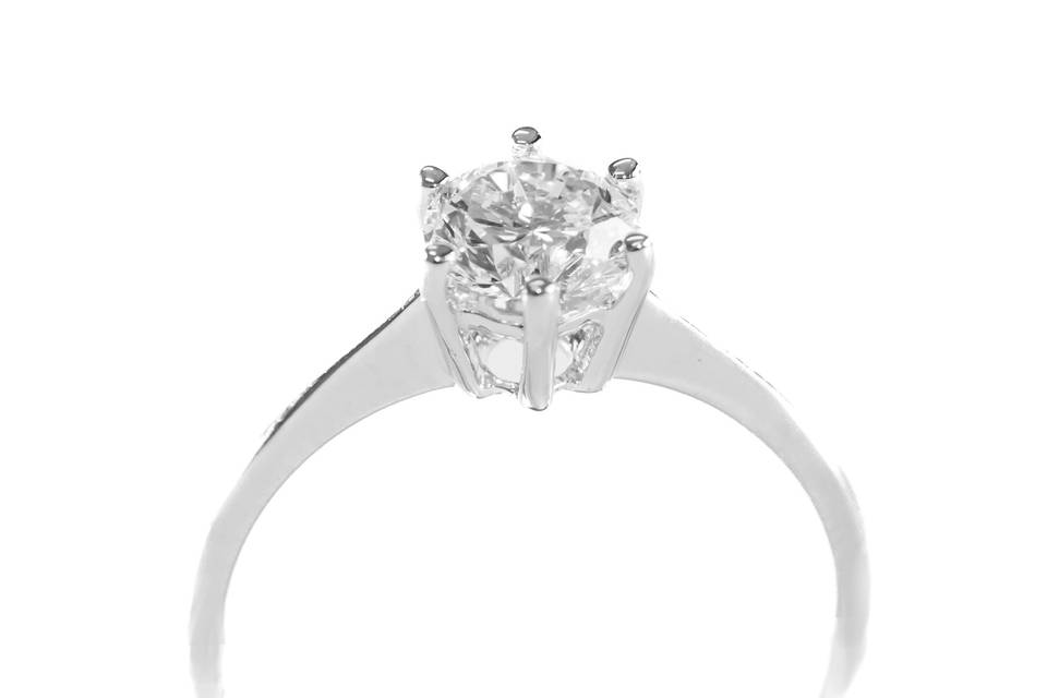 Anello solitario