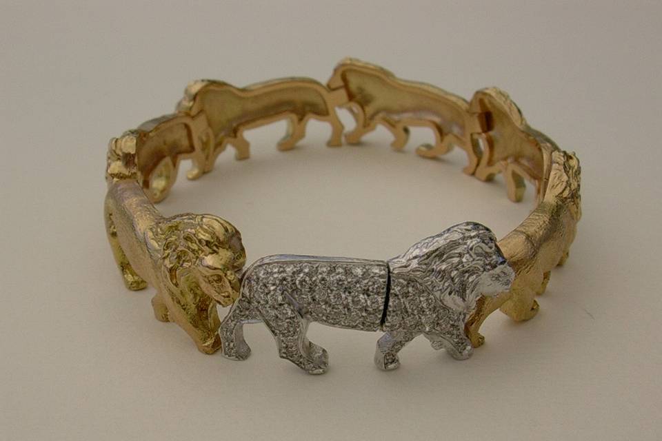 Bracciale con leoni