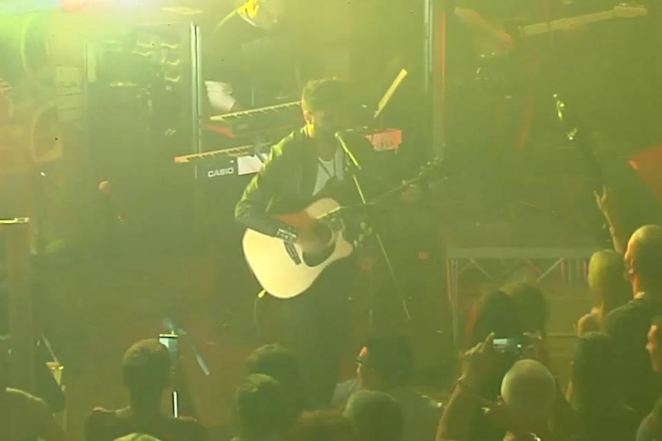 Simon Live Concert