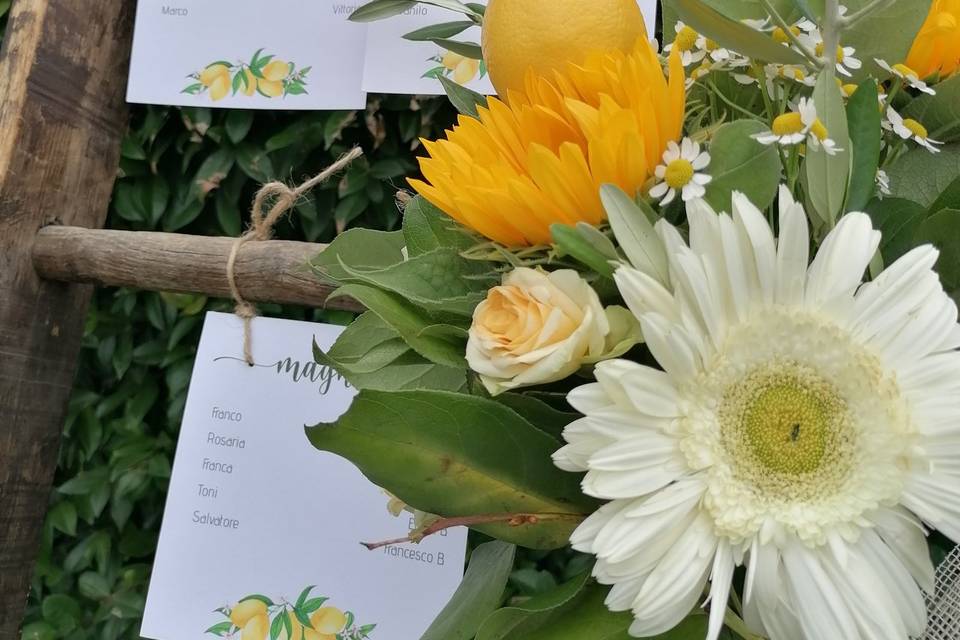 Boutonnieres e corsages