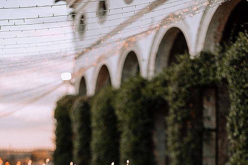 Allestimento tavolo imperiale