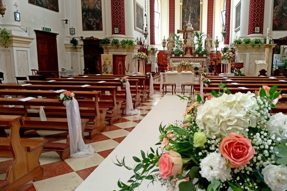 Allestimento navata chiesa