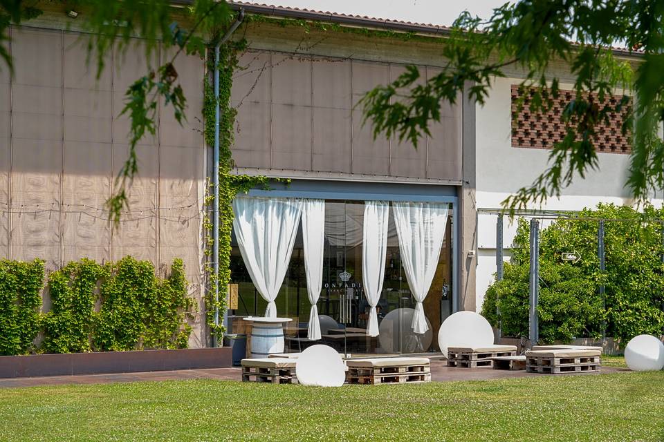 Tasting room