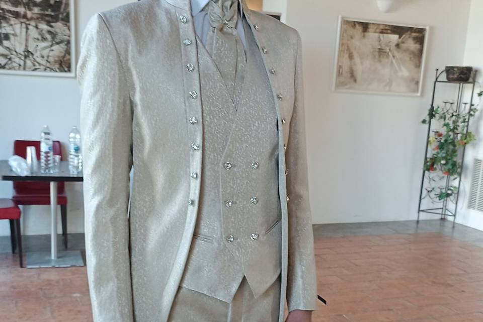 Petrelli per New Form