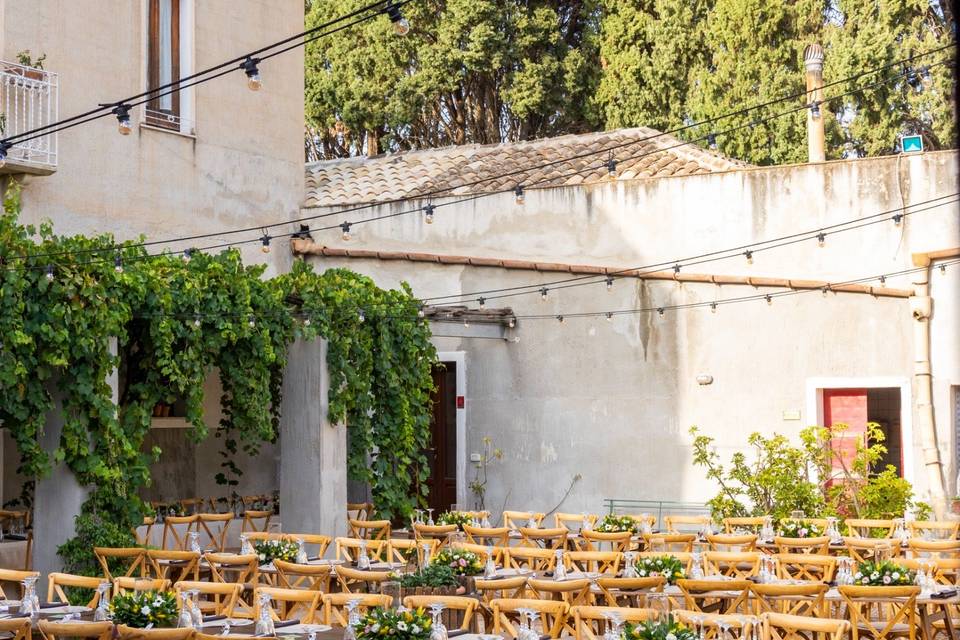 Cena in corte