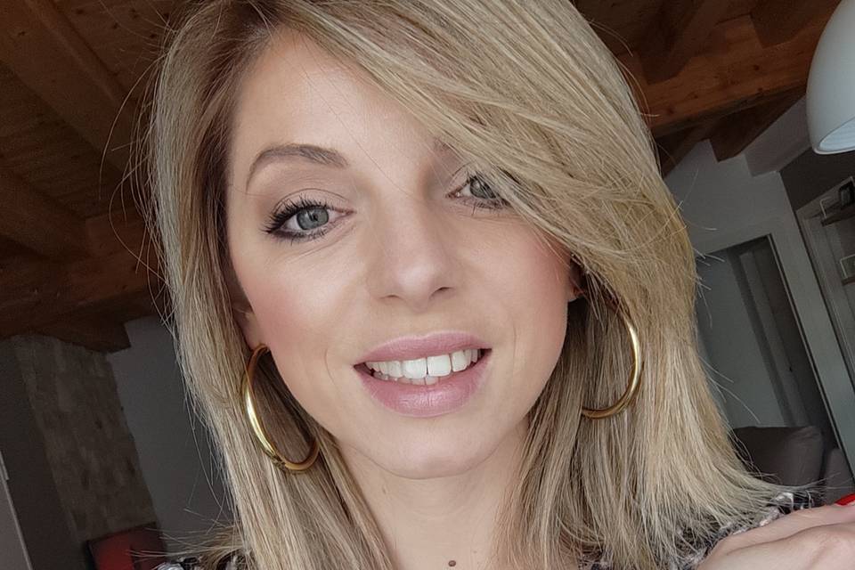 Simply make up