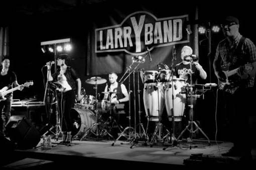 Larry band