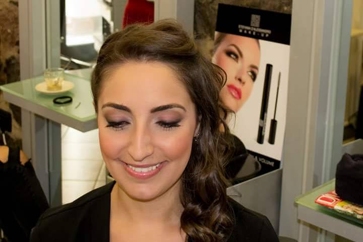 Francesca Etzi Makeup Artist