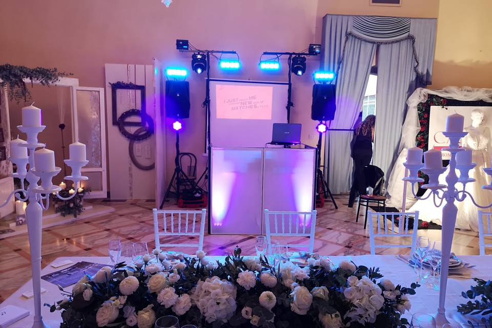 Postazione dj da matrimonio