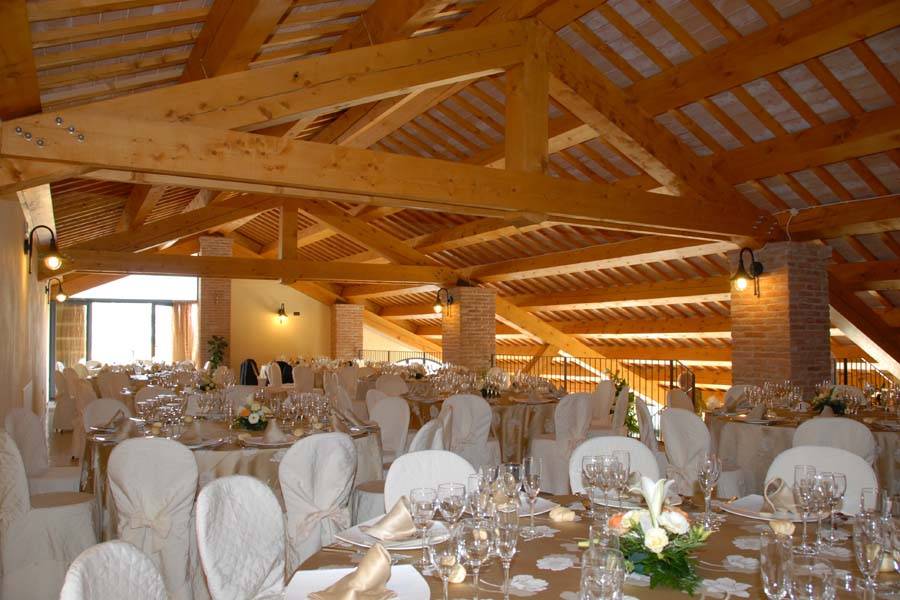 Sala arredata per matrimonio