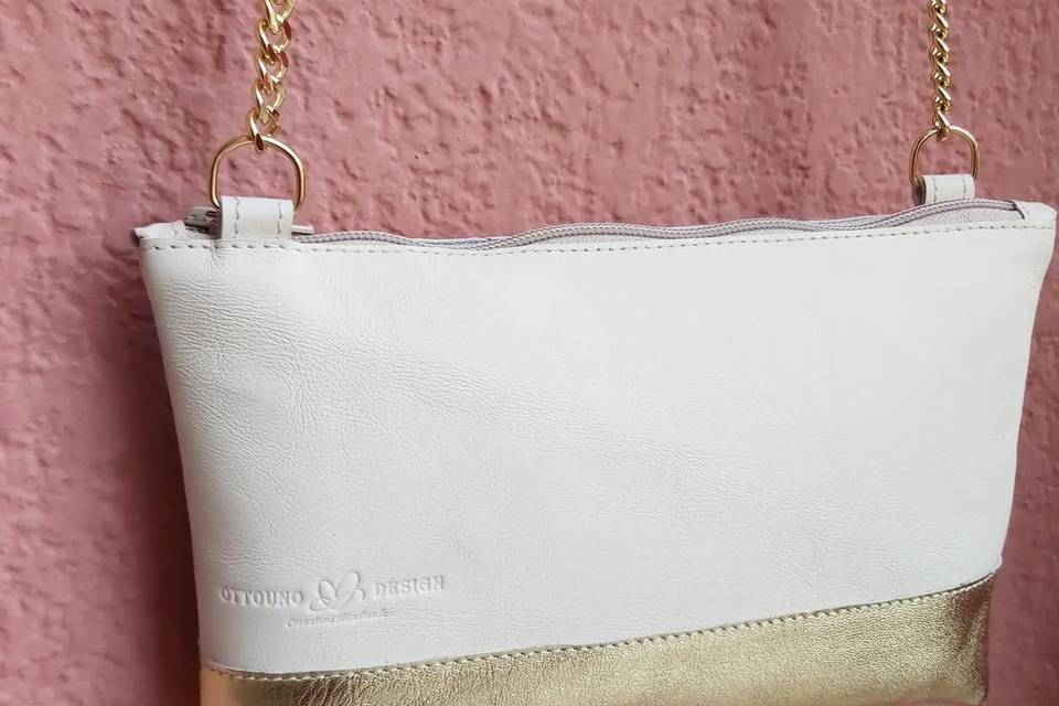Pochette elegante in pelle