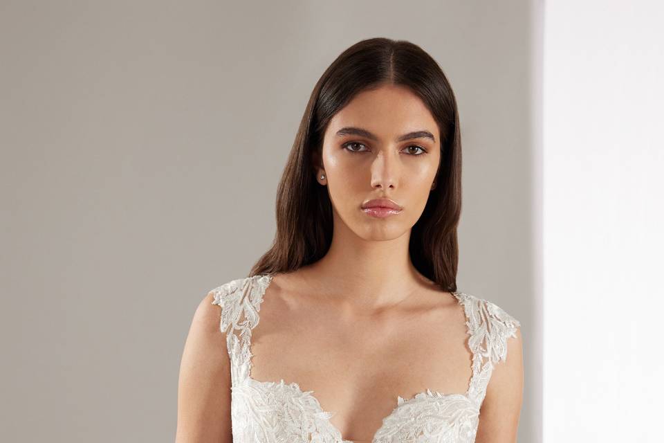 Ever Pronovias 2025