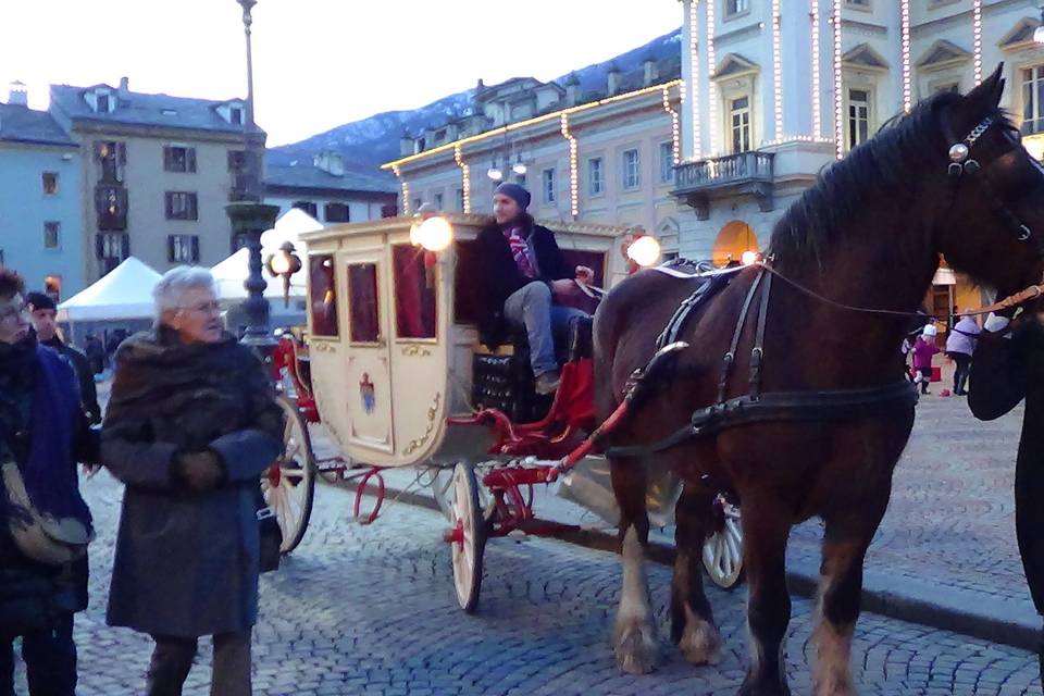 Attesa piazza aosta