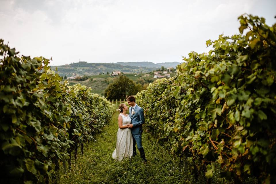 Sposi tra i vigneti