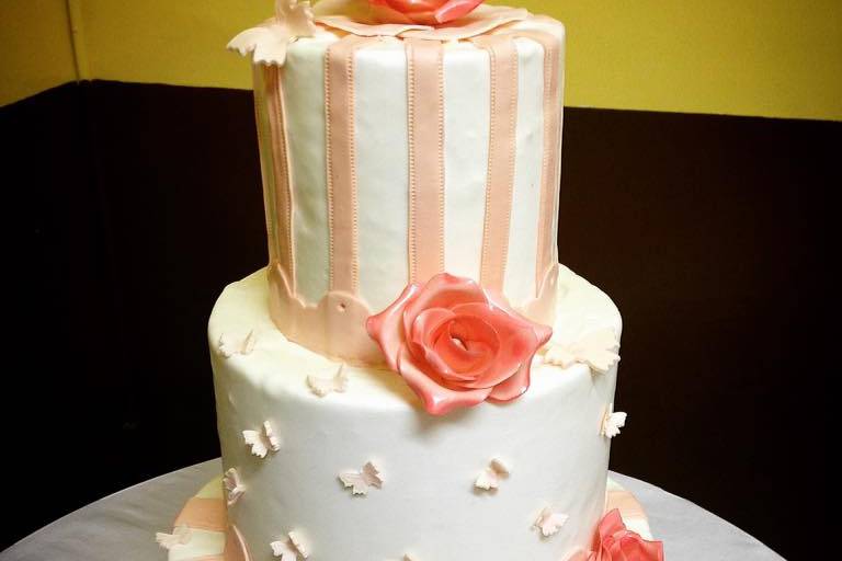 Wedding cake sweet