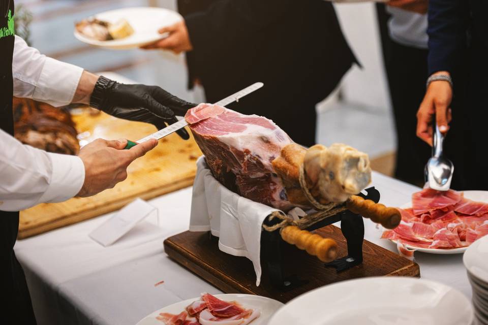 Prosciutto tagliato a vista