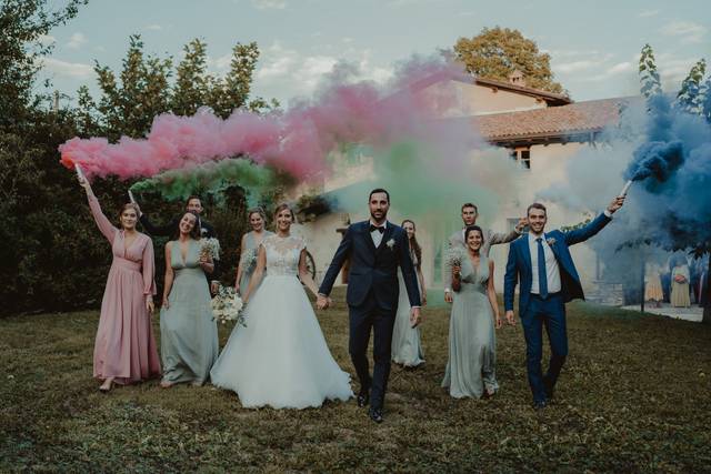 Smoke Bomb: La nuova tendenza dei fumogeni da matrimonio