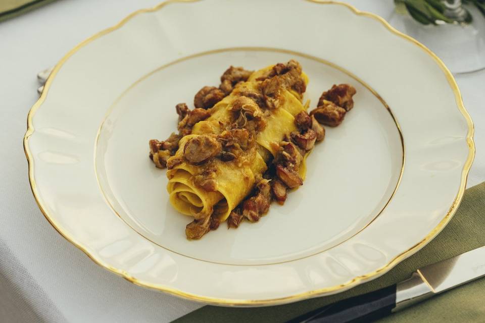 Pappardelle di pasta fresca