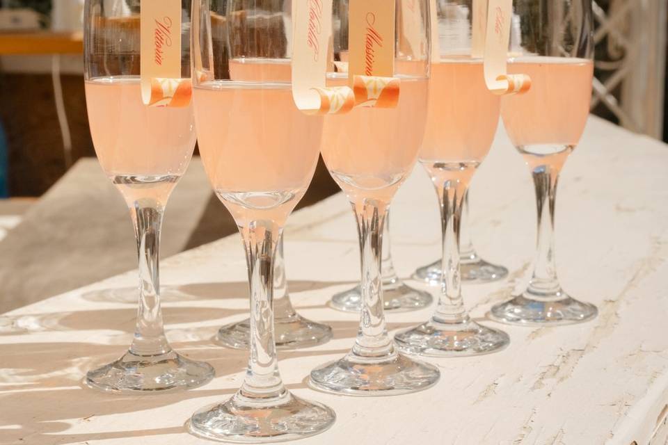 Bicchieri - decoro - aperitivo