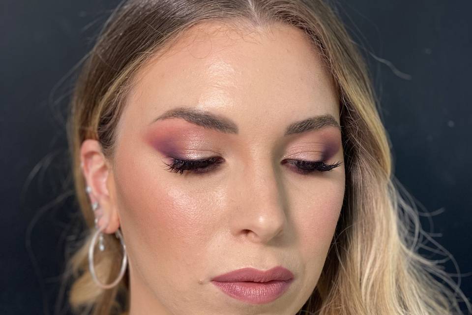 Glam make up