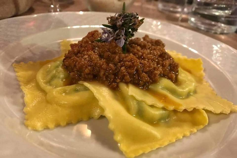 Tortelli al ragù maremmano