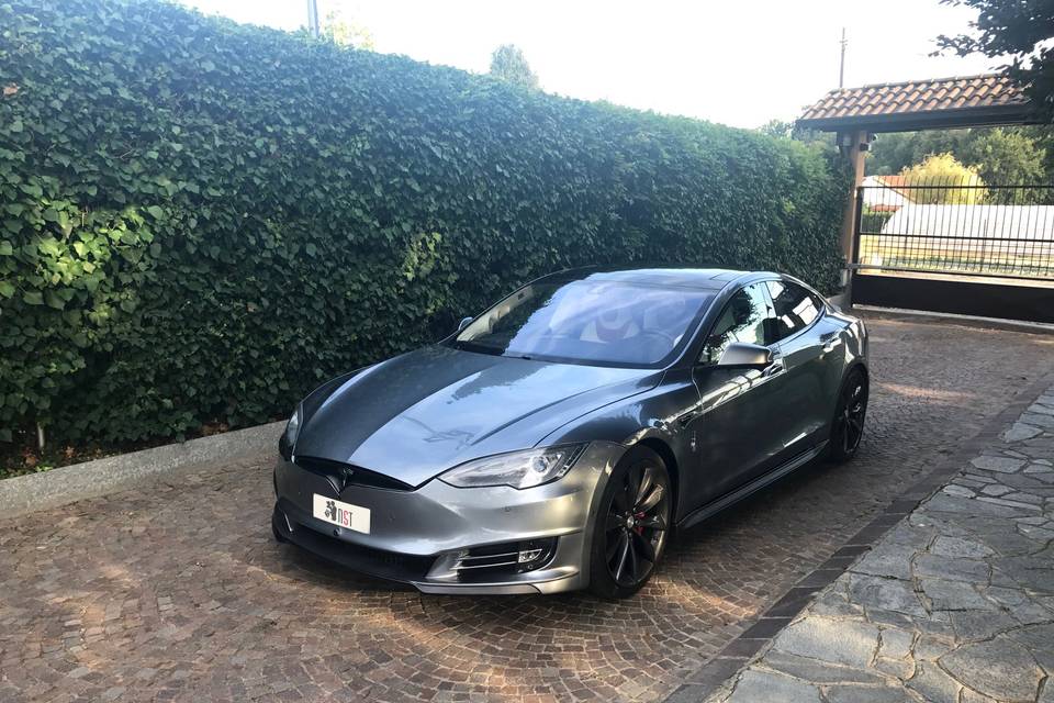 Tesla Model S P100D