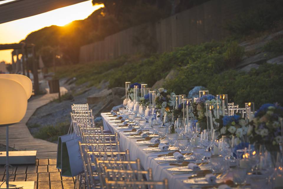 Sunset dinner setting
