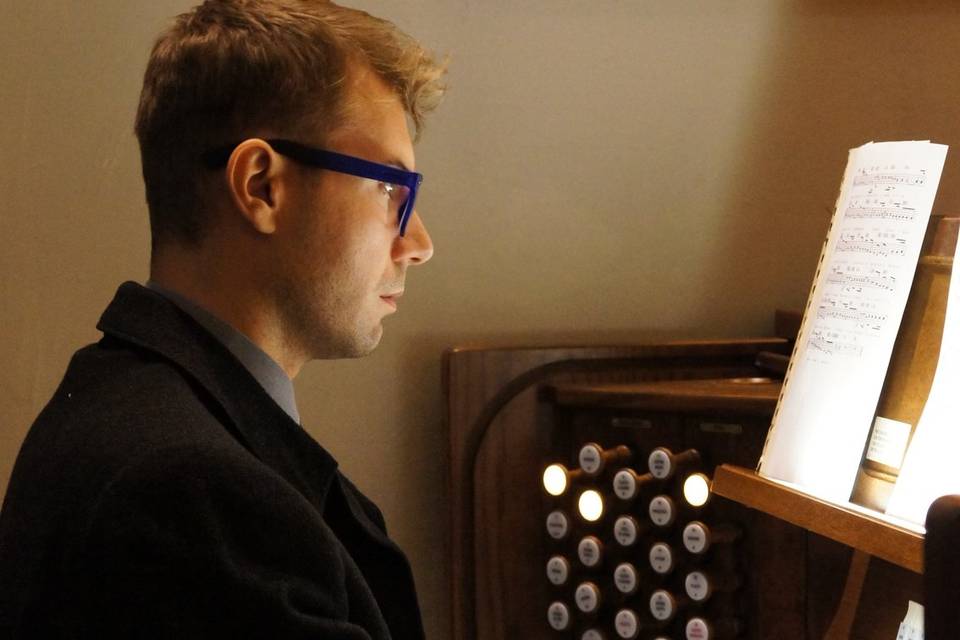 Alessandro Brunelli all'organo