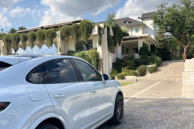 Luca Ferraro Wedding Car