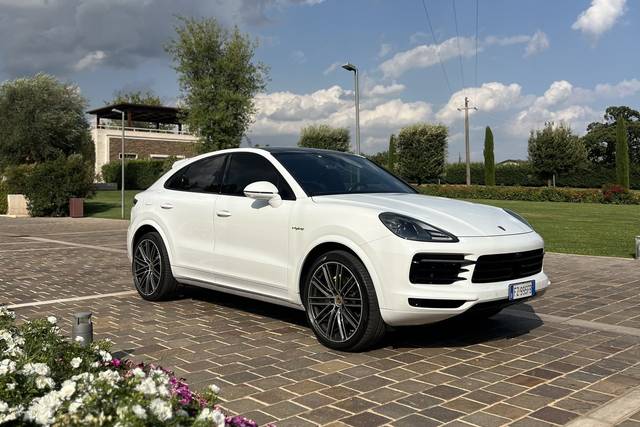 Luca Ferraro Wedding Car