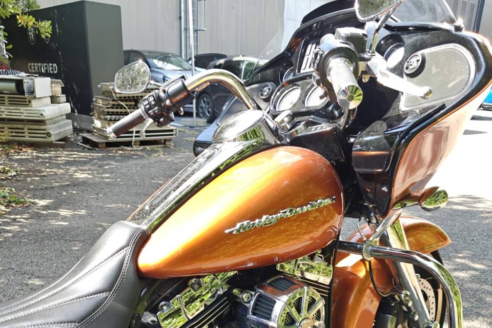 Motocicletta Harley Davidson Road Glide