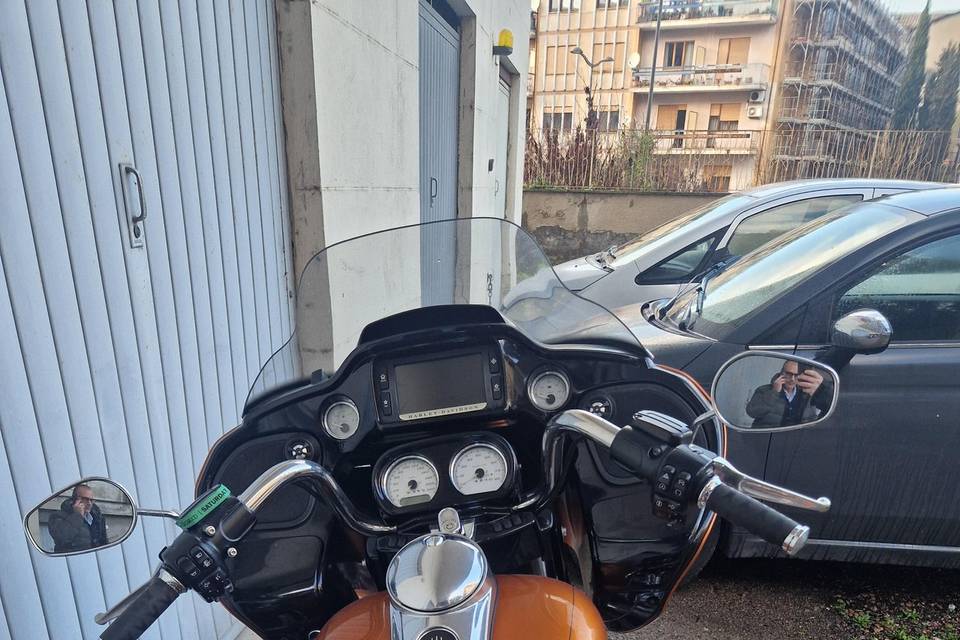 Motocicletta Harley Davidson Road Glide