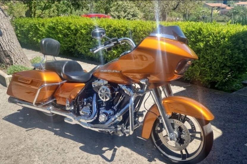 Motocicletta Harley Davidson Road Glide