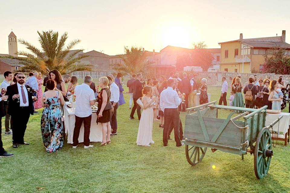 Aperitivo sul prato