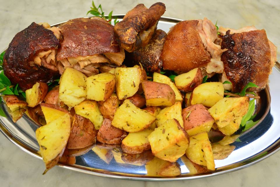 Porchetto allo spiedo e patate