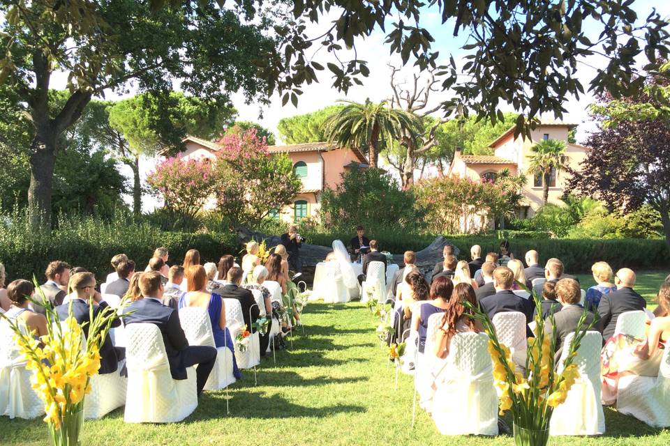 Celebrazione in giardino