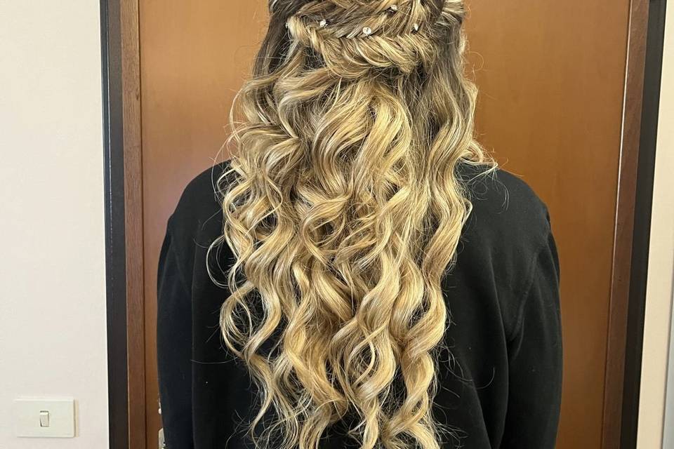 Gaia Hair