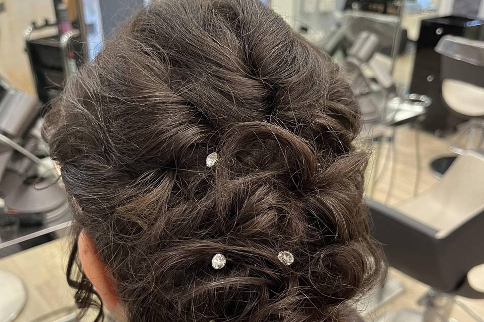 Elisa hair