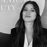 Hilary De Luca