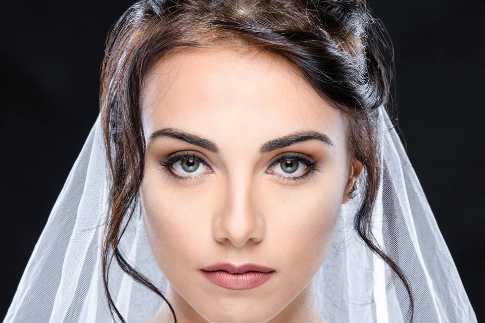 Trucco correttivo sposa