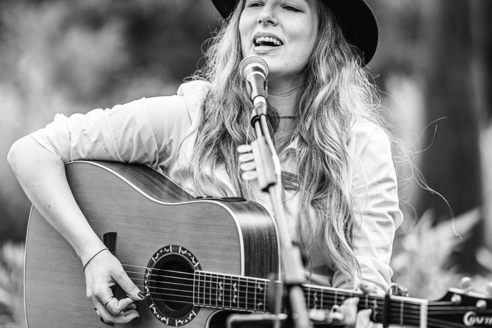 CapGirls / Acoustic Female Duo