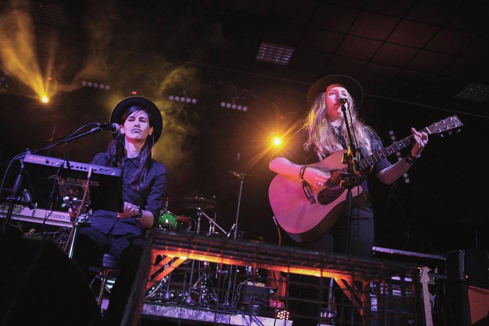 CapGirls / Acoustic Female Duo