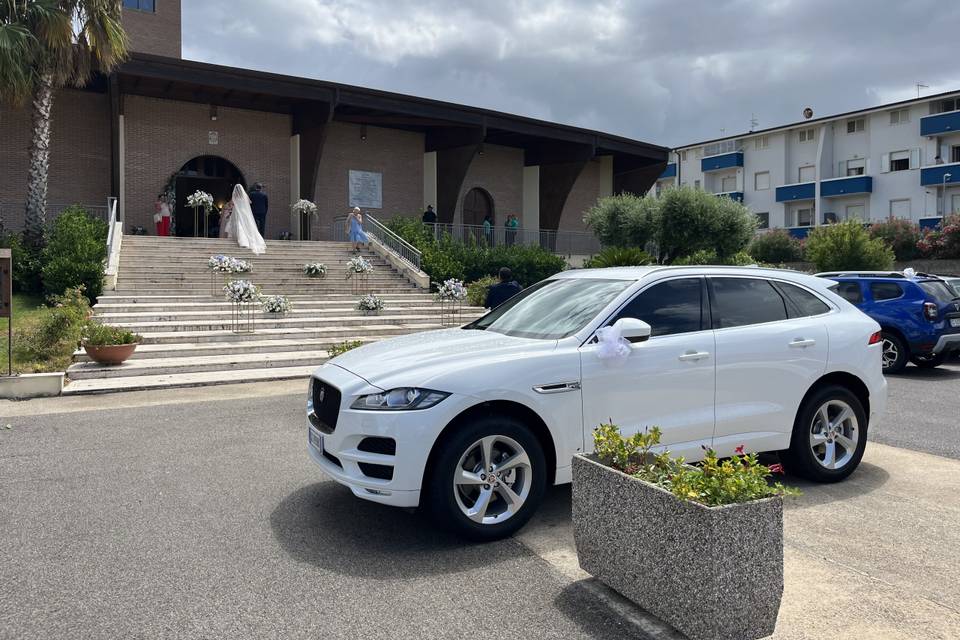 Jaguar F pace