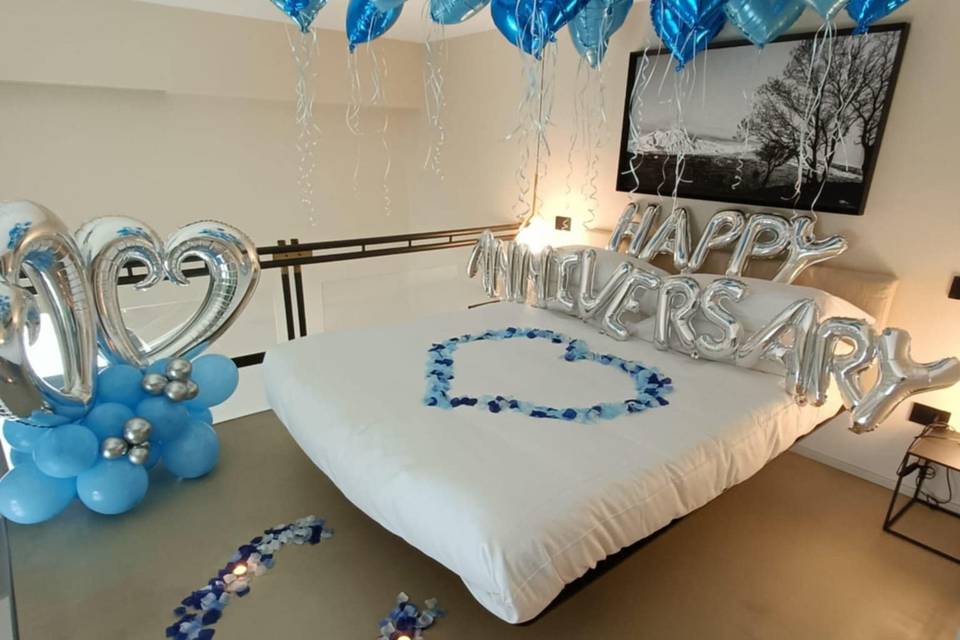 Allestimento romantico camera
