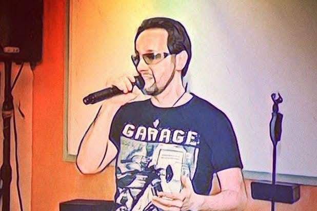 Cantando
