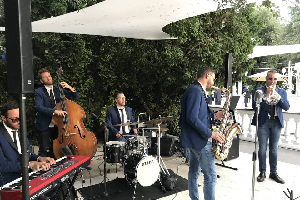 Nientedimeno Swing Band