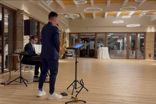 Performance in sala