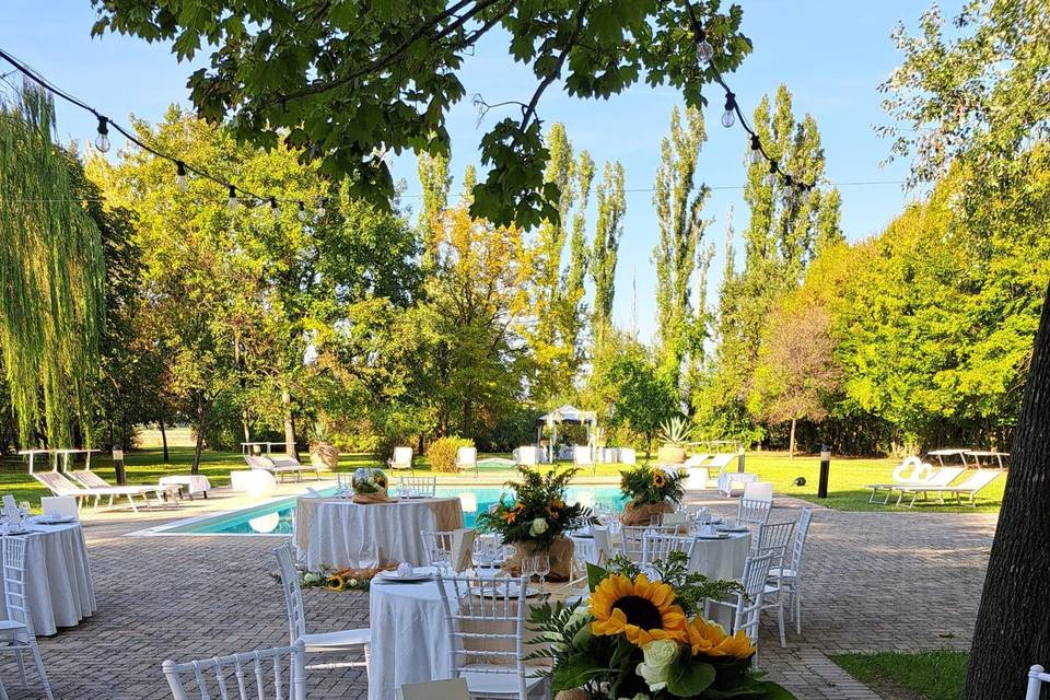 Aperitivo a bordo piscina