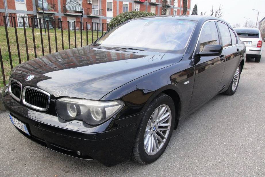 BMW 730