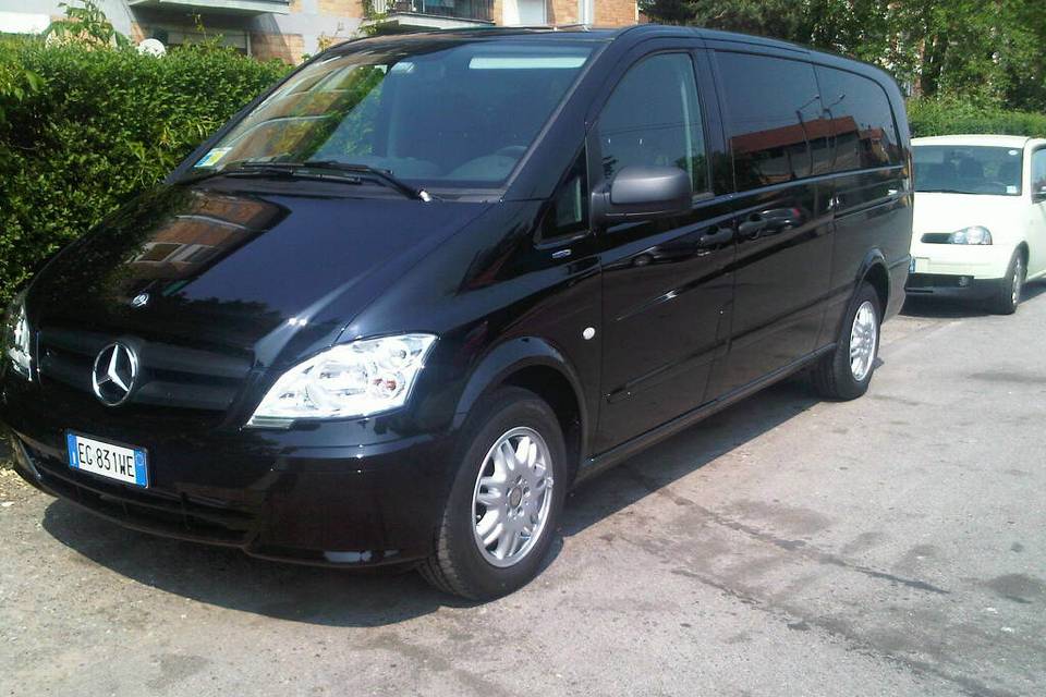 Mercedes Vito 8+1